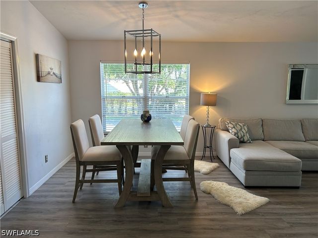 509 Roma CT 201, Naples, FL 34110