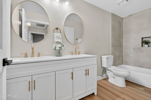 11375 E SAHUARO Drive 1104, Scottsdale, AZ 85259