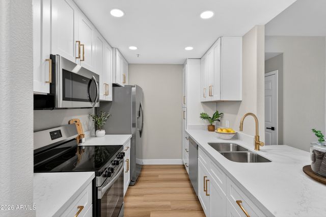 11375 E SAHUARO Drive 1104, Scottsdale, AZ 85259