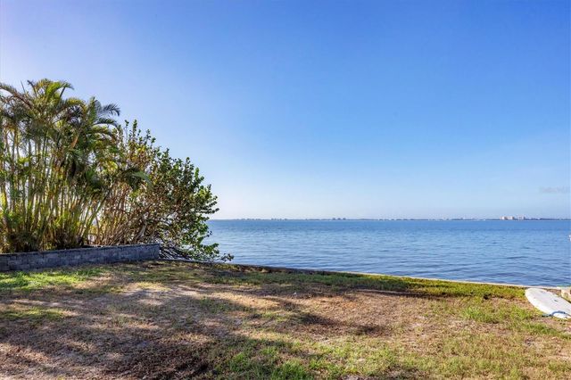 7332 PHILLIPS STREET, Sarasota, FL 34243