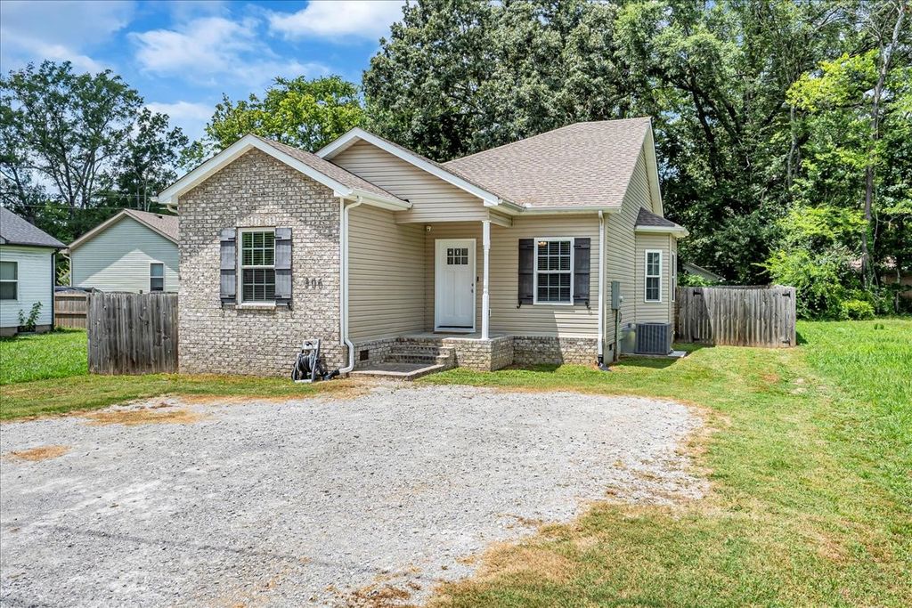 306 Weaver St, Tullahoma, TN 37388
