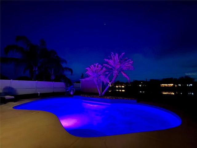 307 VELVETEEN PLACE, Chuluota, FL 32766