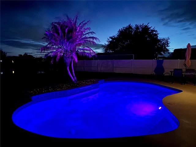 307 VELVETEEN PLACE, Chuluota, FL 32766