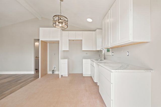 317 29th Ave. N, North Myrtle Beach, SC 29582