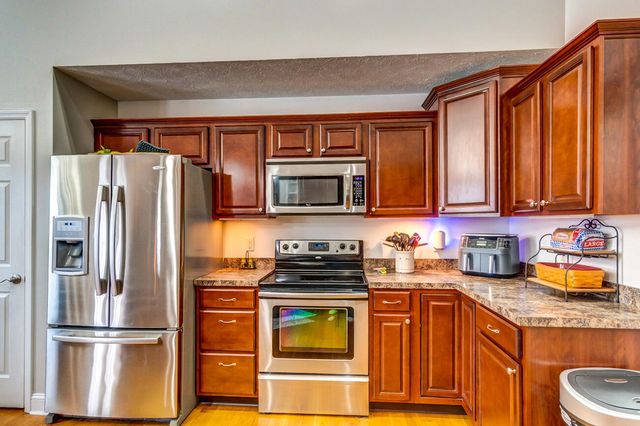 3001 Noble Court, Waco, KY 40385