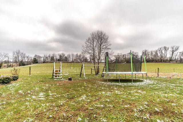 3001 Noble Court, Waco, KY 40385