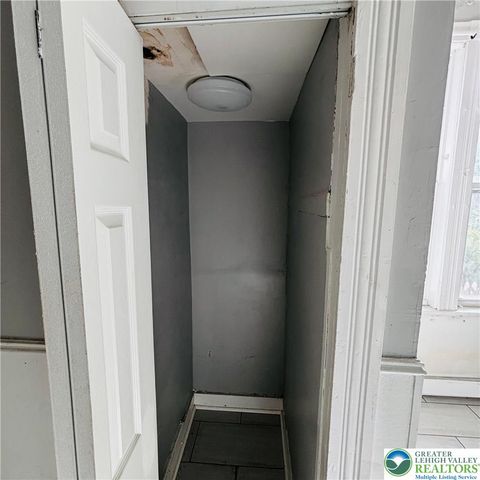 1154 Washington 1, Easton, PA 18042