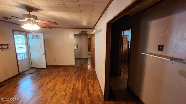 202 N 2nd Avenue, Columbus, KS 66725