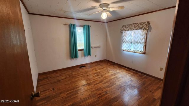 202 N 2nd Avenue, Columbus, KS 66725