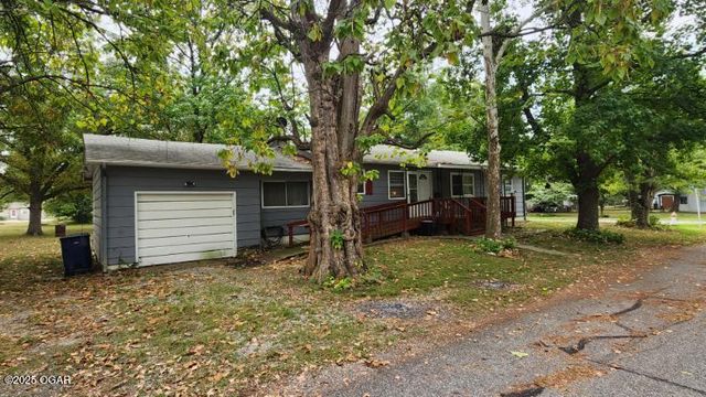 202 N 2nd Avenue, Columbus, KS 66725