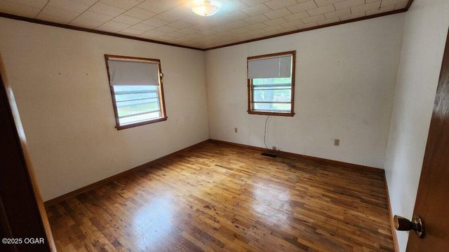 202 N 2nd Avenue, Columbus, KS 66725