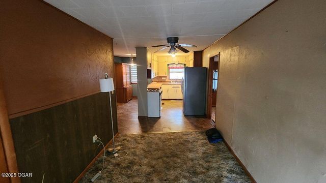 202 N 2nd Avenue, Columbus, KS 66725