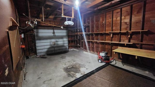 202 N 2nd Avenue, Columbus, KS 66725