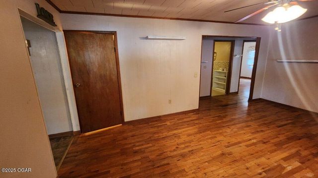 202 N 2nd Avenue, Columbus, KS 66725