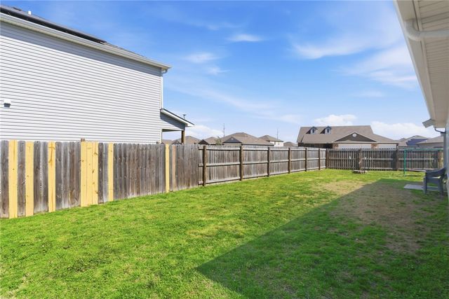 1700 Hermitage Drive, Centerton, AR 72719