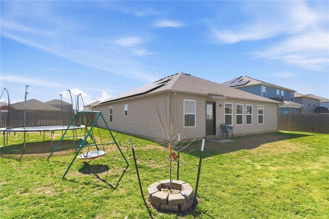 1700 Hermitage Drive, Centerton, AR 72719