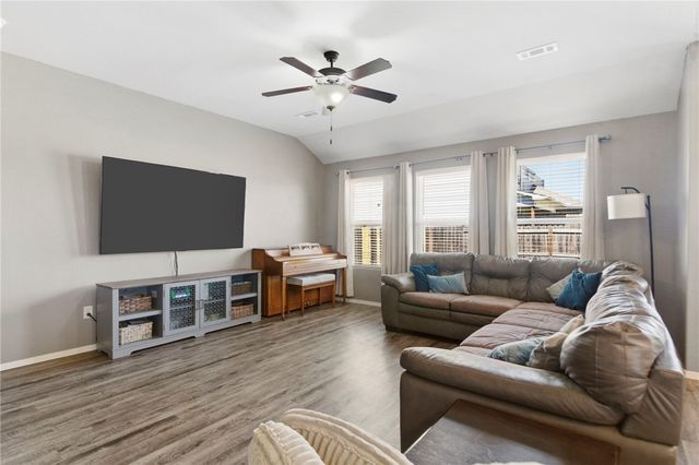 1700 Hermitage Drive, Centerton, AR 72719