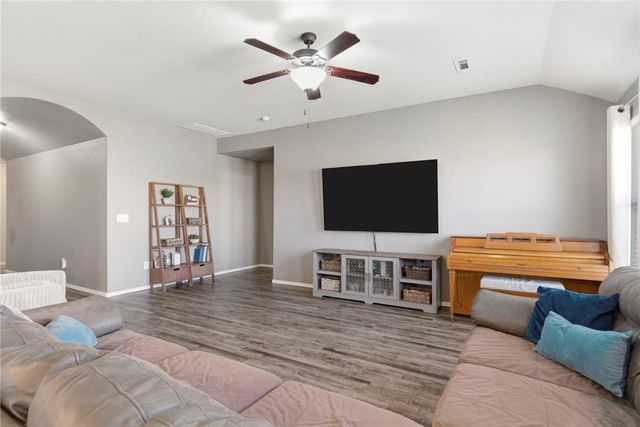 1700 Hermitage Drive, Centerton, AR 72719