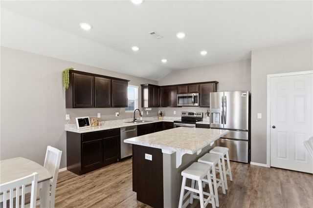 1700 Hermitage Drive, Centerton, AR 72719