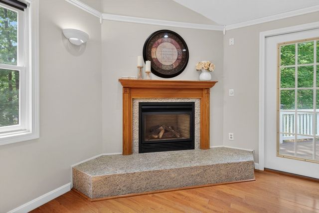 10 Mountain Rd, Brookline, NH 03033