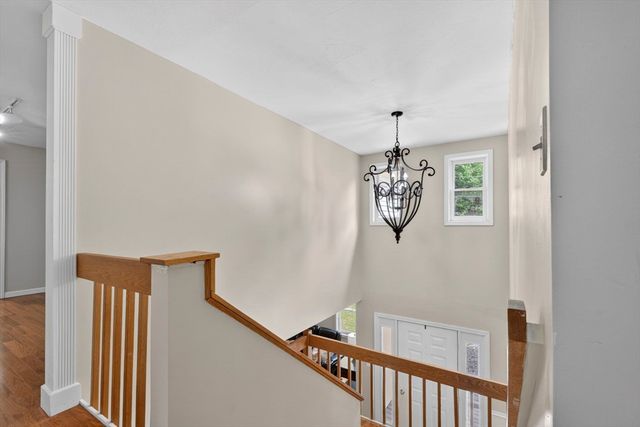 10 Mountain Rd, Brookline, NH 03033