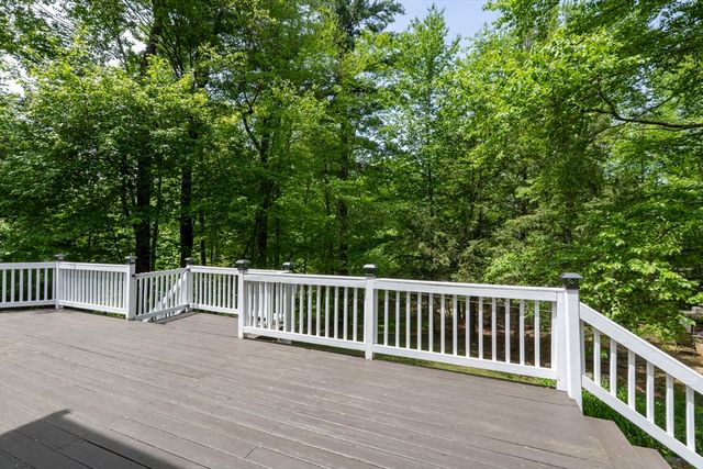 10 Mountain Rd, Brookline, NH 03033