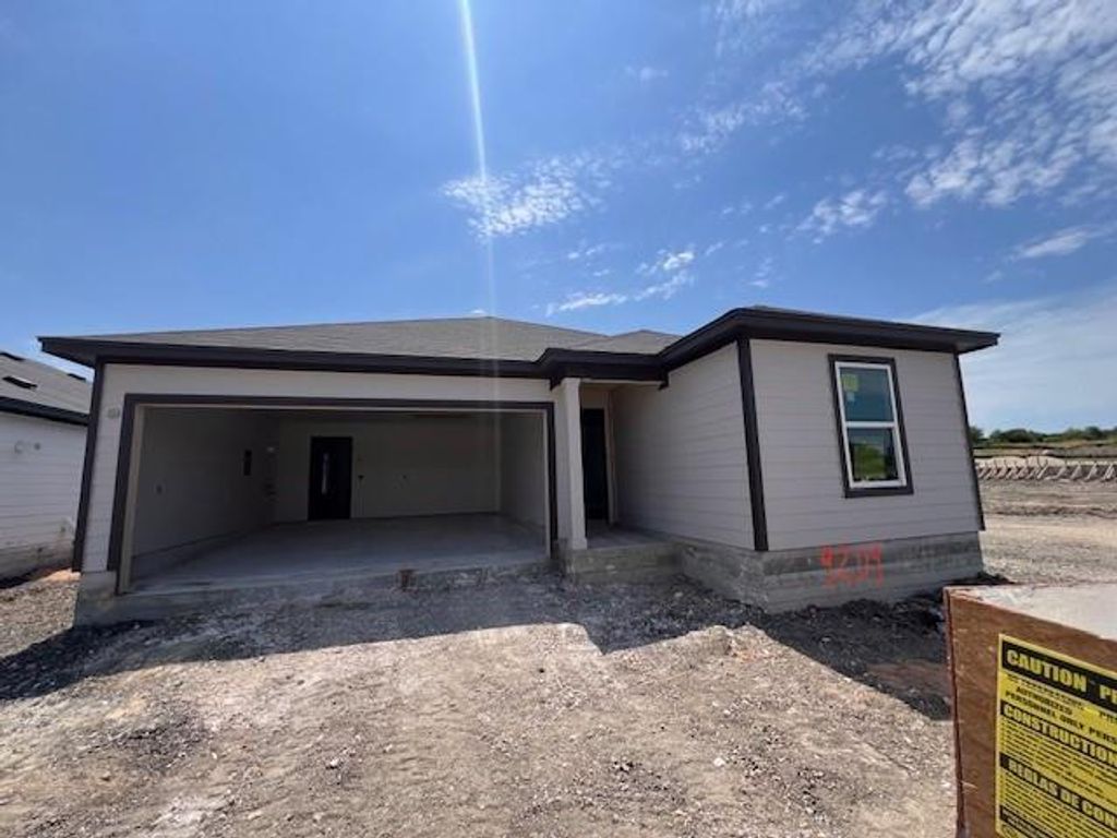 9209 Furman DR, Austin, TX 78747
