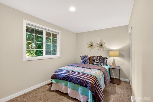 12845 109th Avenue NE, Kirkland, WA 98034