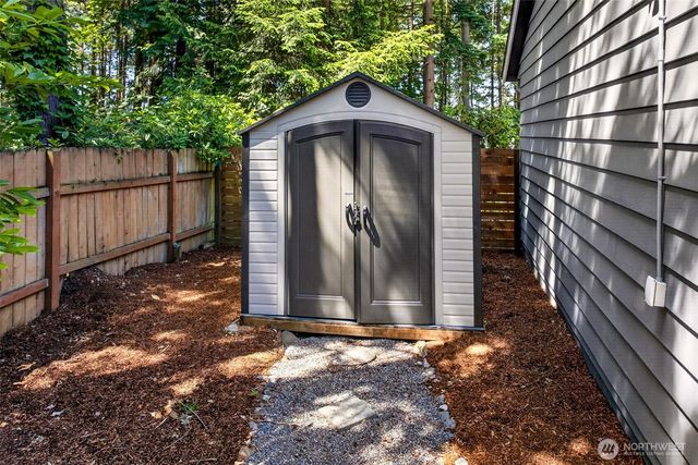 12845 109th Avenue NE, Kirkland, WA 98034
