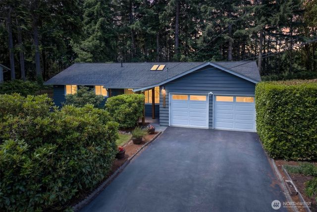 12845 109th Avenue NE, Kirkland, WA 98034
