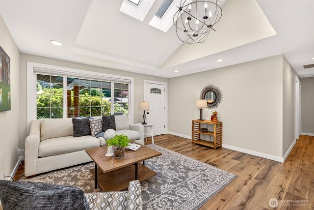 12845 109th Avenue NE, Kirkland, WA 98034