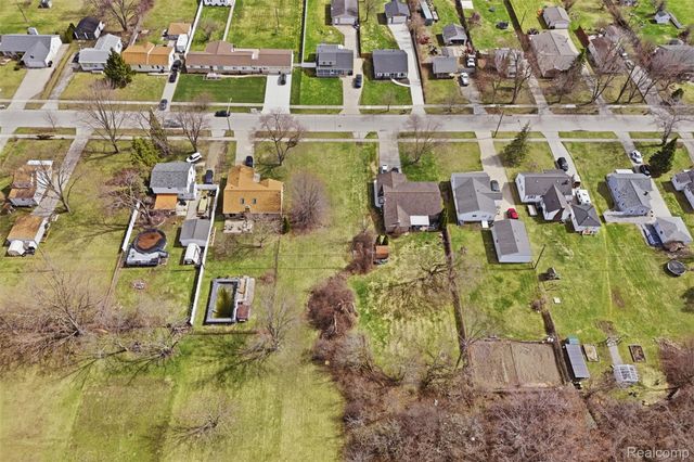 22674 Monterey Drive, Woodhaven, MI 48183