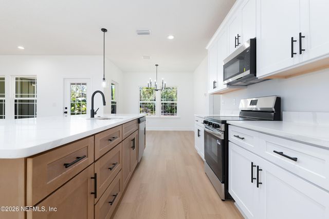 265 CRESTVIEW Drive, Palatka, FL 32177