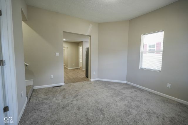 822 W 11th Street, Anderson, IN 46016