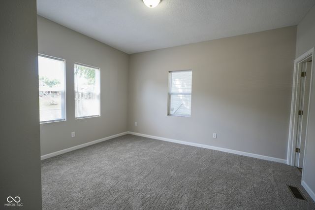 822 W 11th Street, Anderson, IN 46016