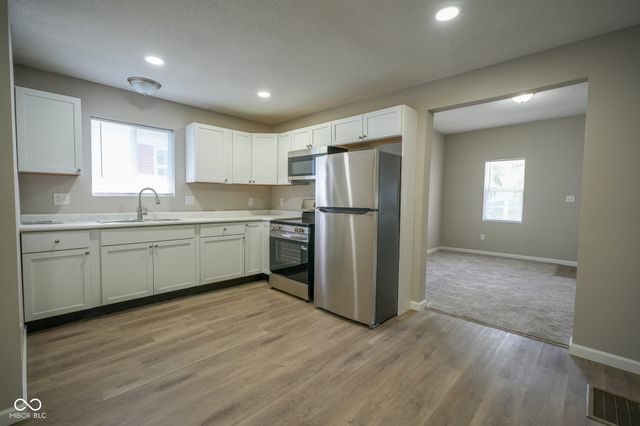 822 W 11th Street, Anderson, IN 46016