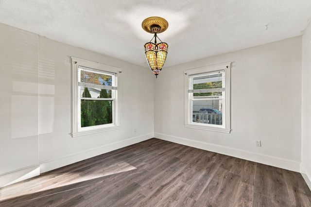 40 Beaver St, Framingham, MA 01702