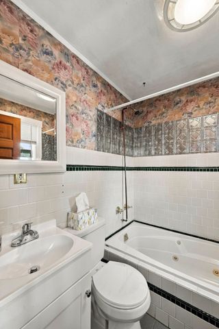 40 Beaver St, Framingham, MA 01702