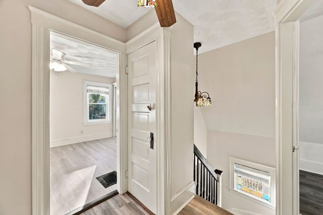 40 Beaver St, Framingham, MA 01702
