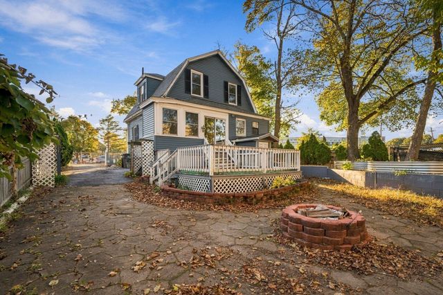 40 Beaver St, Framingham, MA 01702