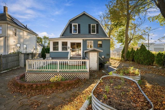 40 Beaver St, Framingham, MA 01702