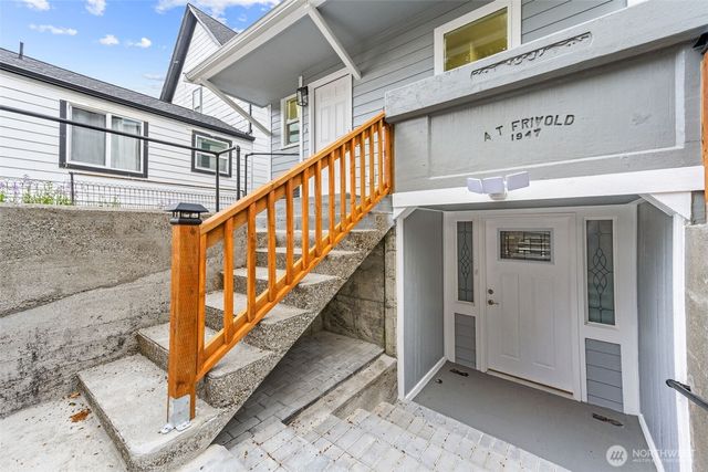 1608 S M Street, Tacoma, WA 98405