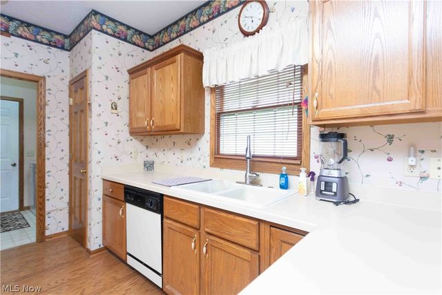 658 Ridgecliff Street 6, Tallmadge, OH 44278