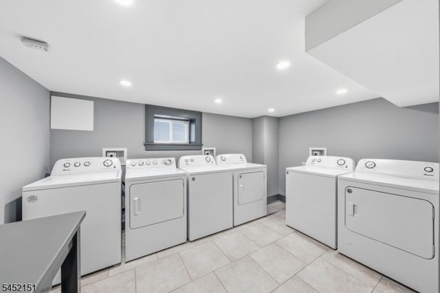 11 Evergreen Ave, Bloomfield Twp., NJ 07003