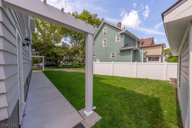 11 Evergreen Ave, Bloomfield Twp., NJ 07003
