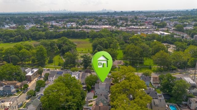11 Evergreen Ave, Bloomfield Twp., NJ 07003
