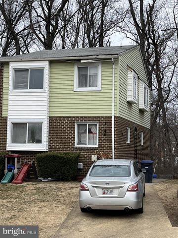 1946 VALLEY TER SE, Washington, DC 20032