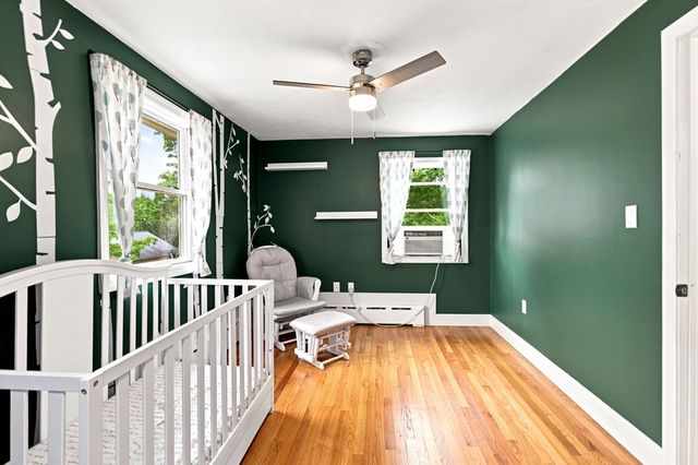 73 Glendale Rd, Hampden, MA 01036