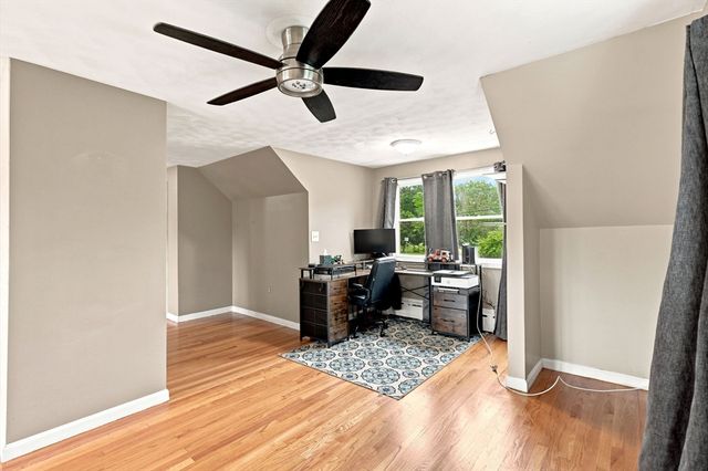 73 Glendale Rd, Hampden, MA 01036