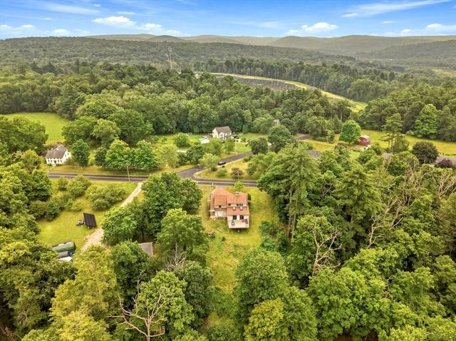 73 Glendale Rd, Hampden, MA 01036